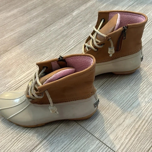 Sperry Top Sider Saltwater Ankle Lace up Duck Boots with Pink Lining and Beige 6 - Picture 6 of 12